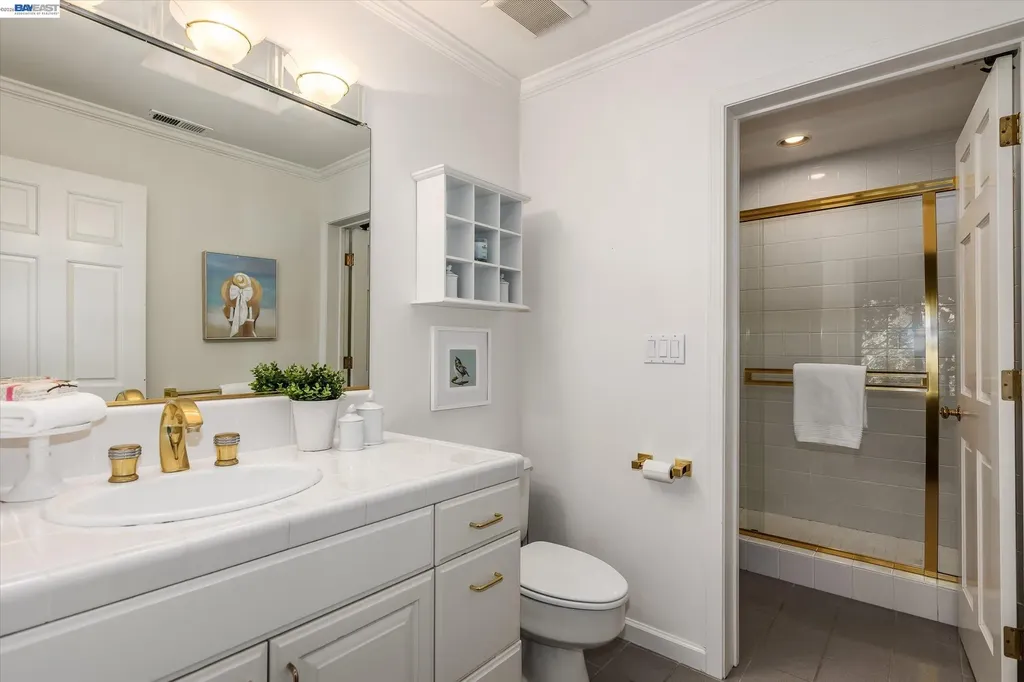 11 La Fond Lane Orinda CA 94563