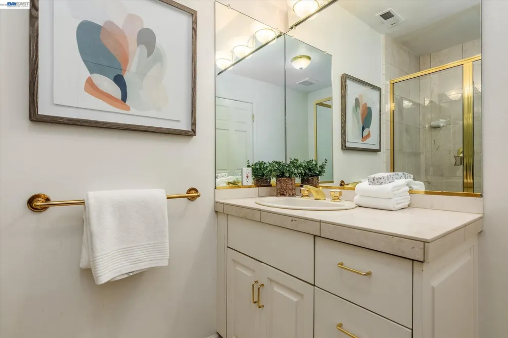 11 La Fond Lane Orinda CA 94563