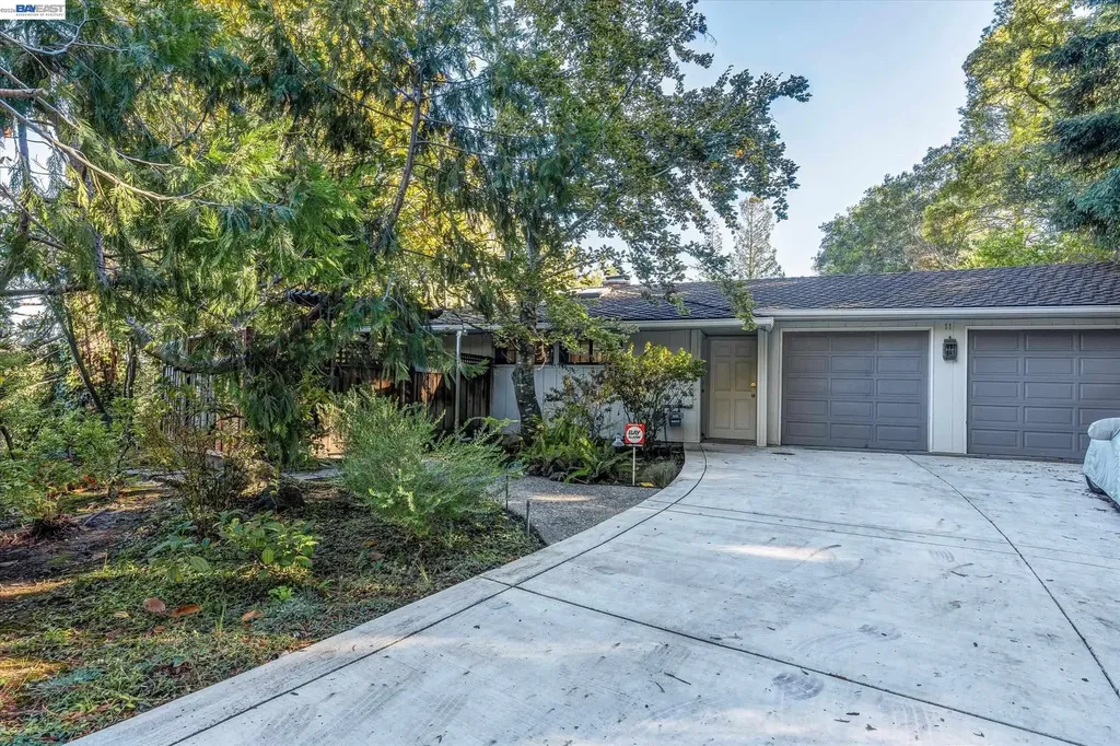 11 La Fond Lane Orinda CA 94563