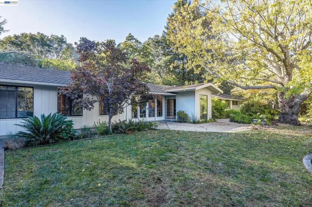 11 La Fond Lane Orinda CA 94563