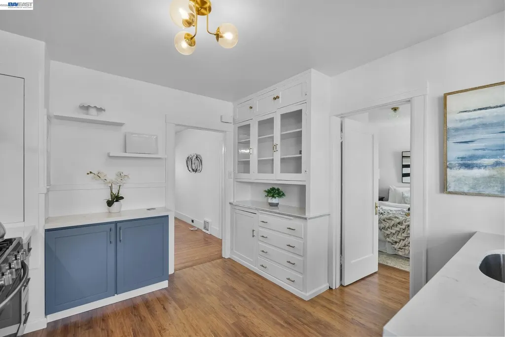 274 Staples Avenue San Francisco CA 94112