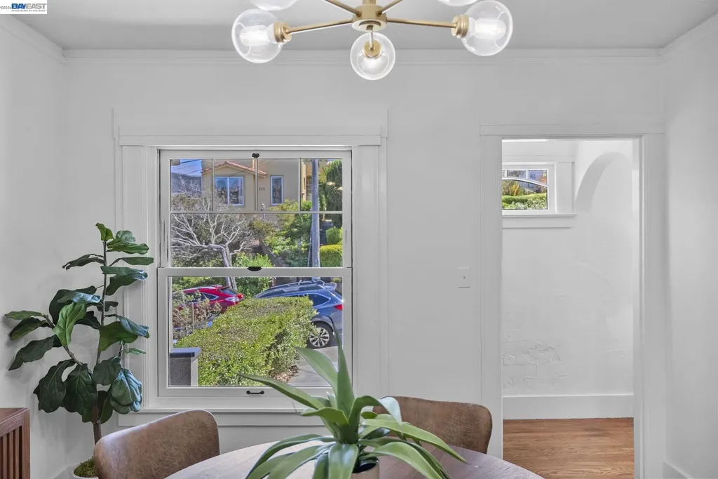 274 Staples Avenue San Francisco CA 94112