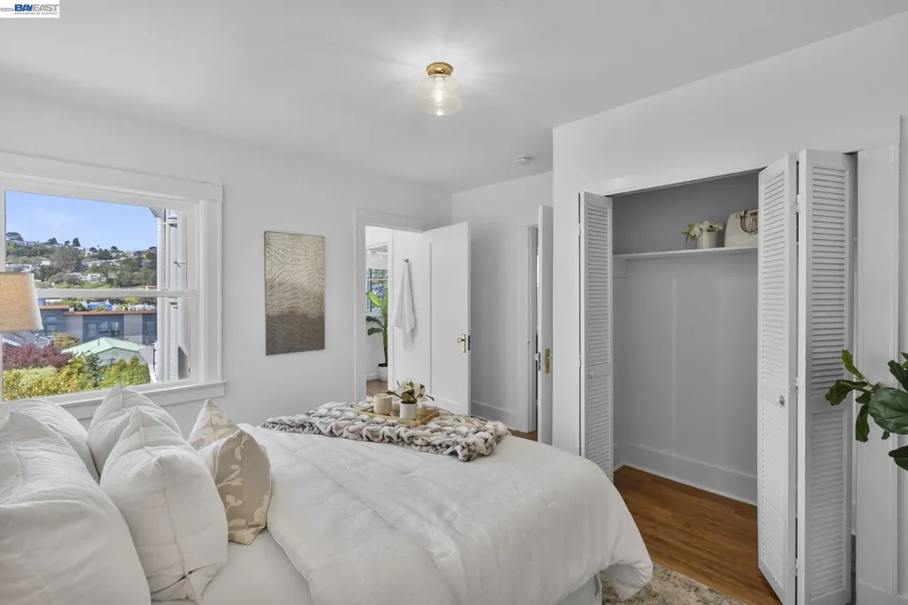274 Staples Avenue San Francisco CA 94112