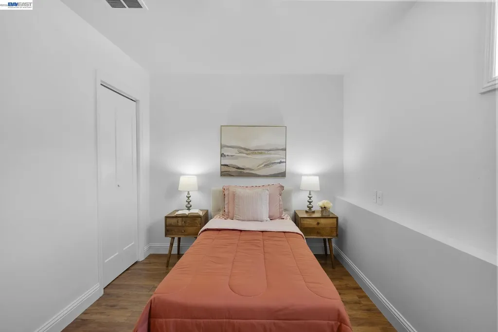 274 Staples Avenue San Francisco CA 94112