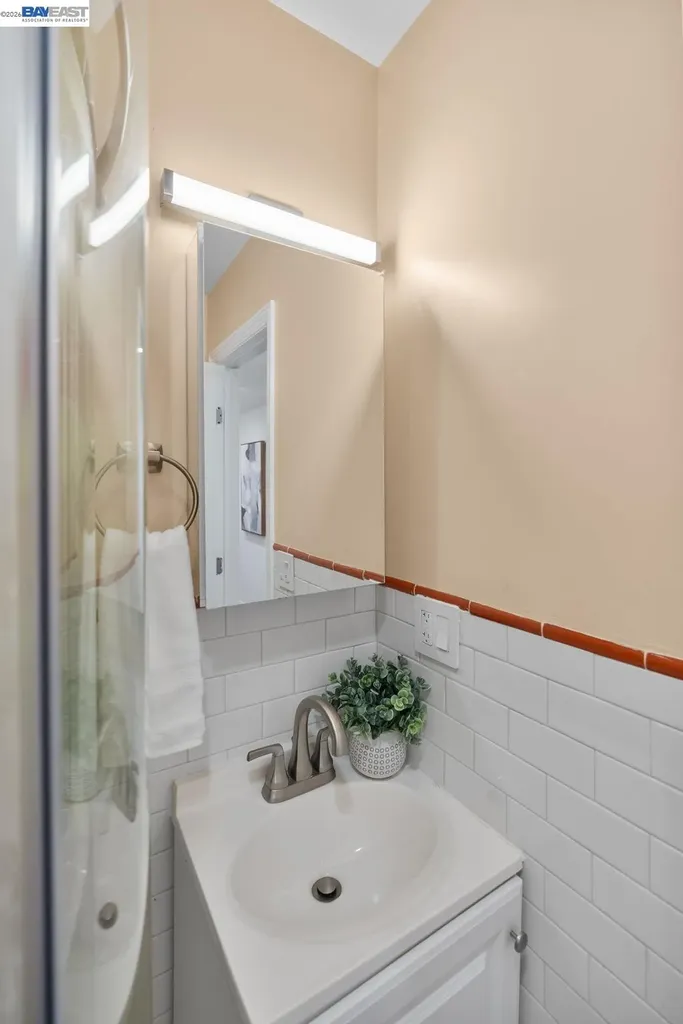 274 Staples Avenue San Francisco CA 94112