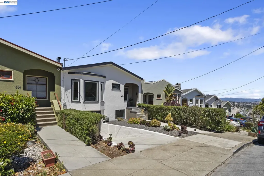 274 Staples Avenue San Francisco CA 94112