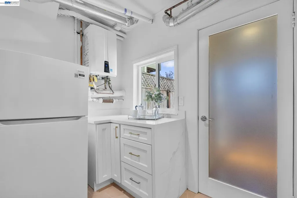 274 Staples Avenue San Francisco CA 94112