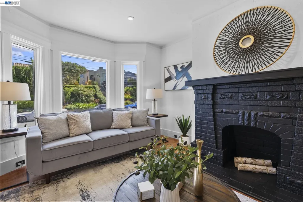 274 Staples Avenue San Francisco CA 94112