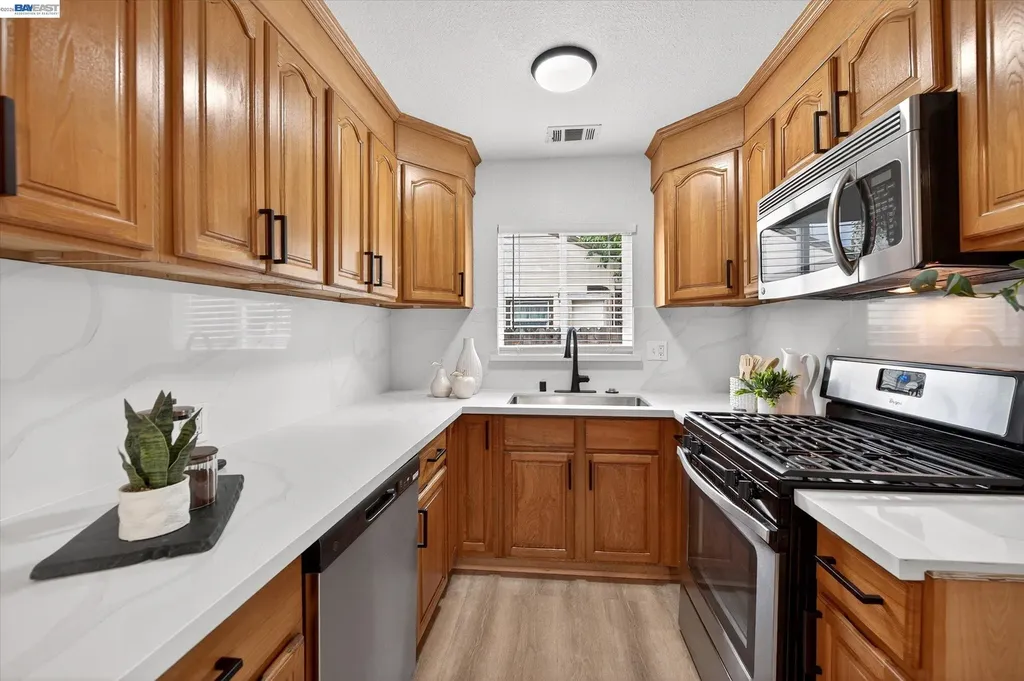 542 L Street Livermore CA 94551