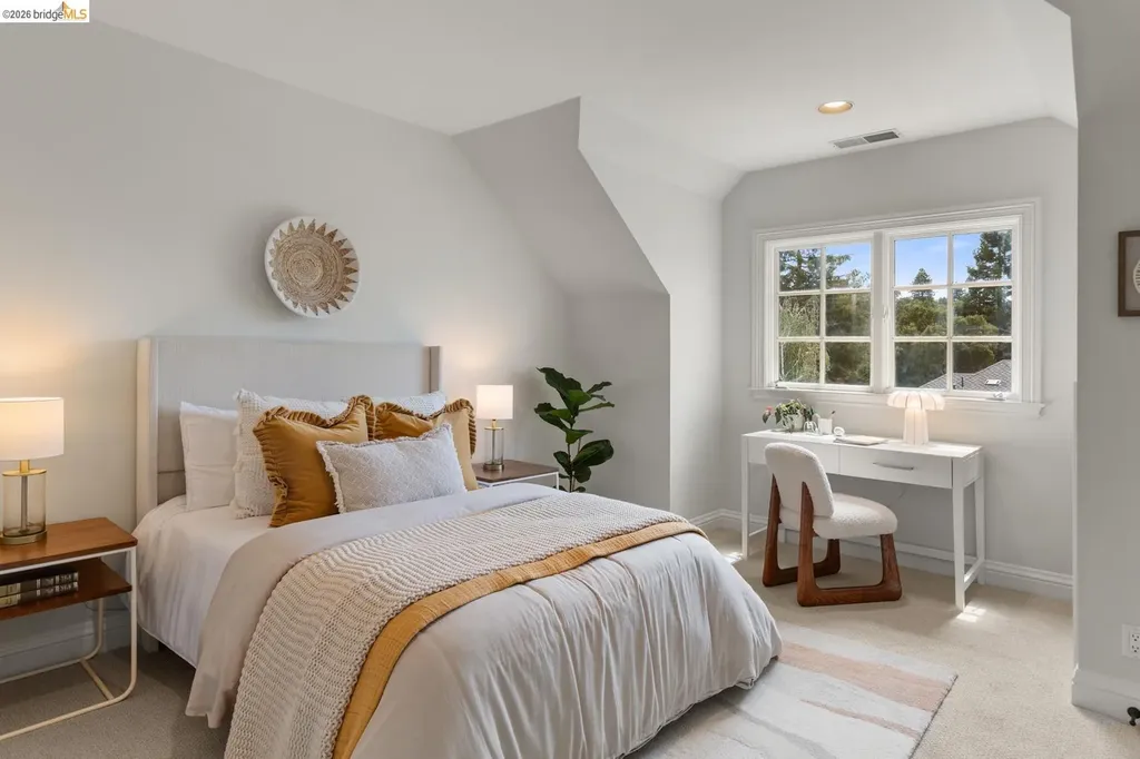 618 Mountain Boulevard Oakland CA 94611