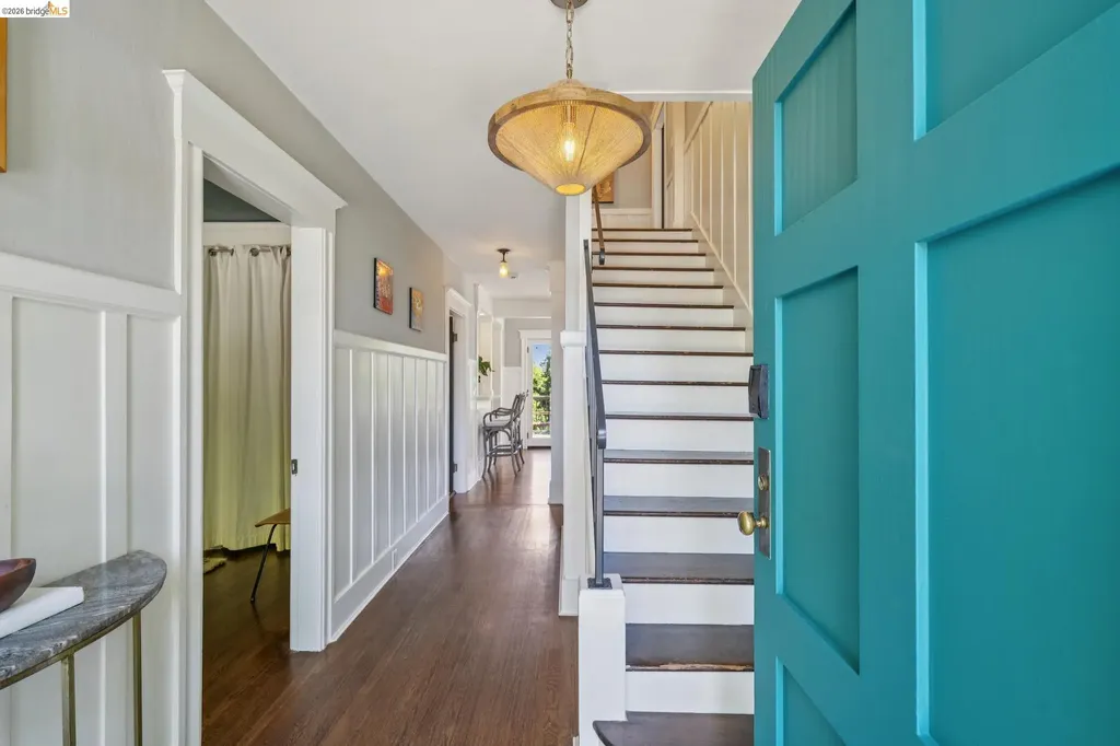 1994 Marin Avenue Berkeley CA 94707