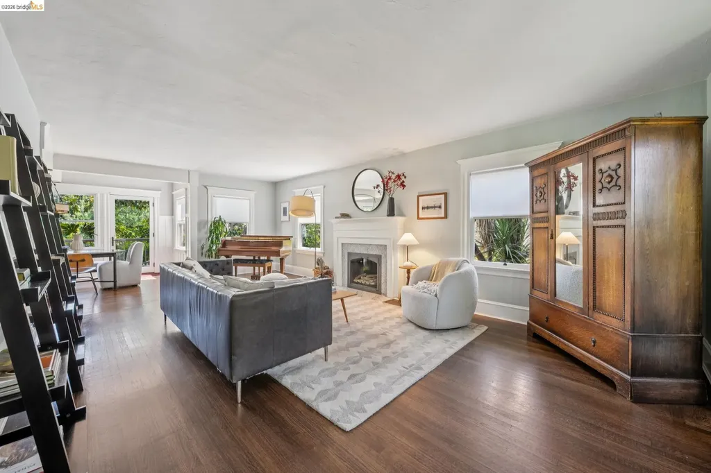 1994 Marin Avenue Berkeley CA 94707