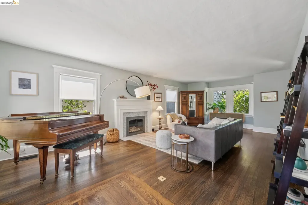 1994 Marin Avenue Berkeley CA 94707