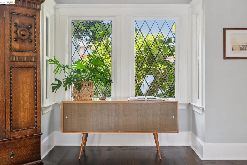 1994 Marin Avenue Berkeley CA 94707