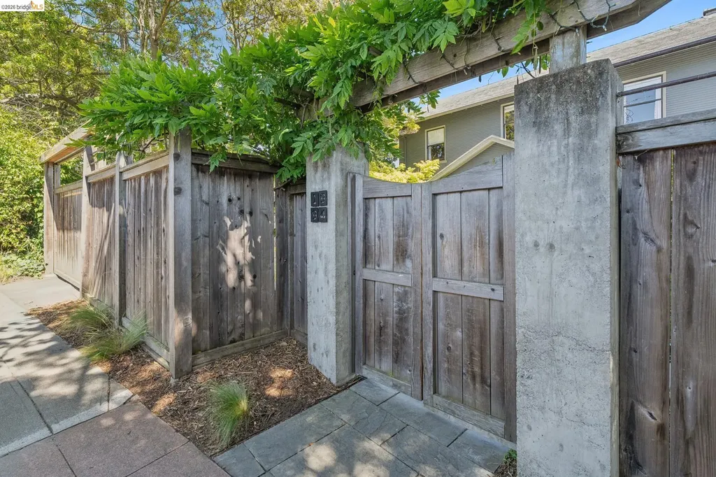 1994 Marin Avenue Berkeley CA 94707