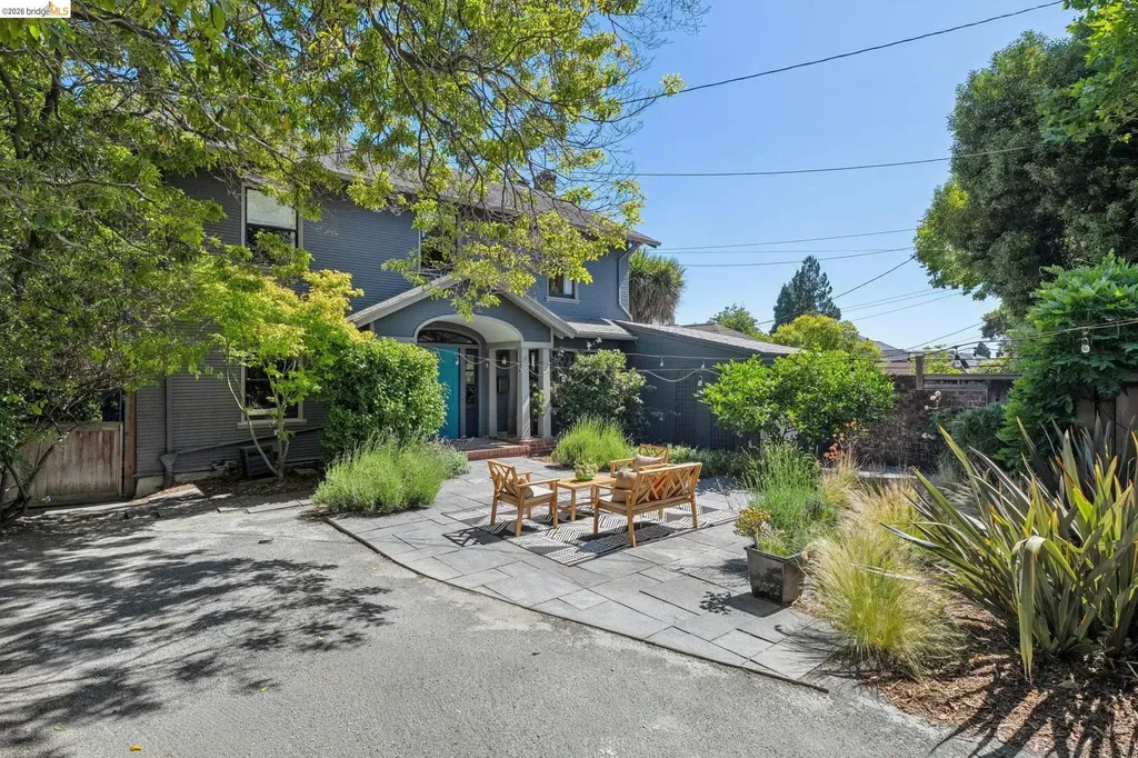 1994 Marin Avenue Berkeley CA 94707