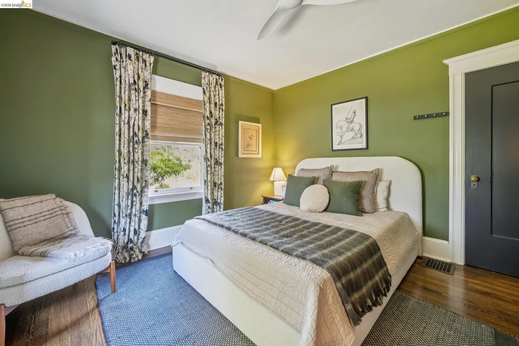 1994 Marin Avenue Berkeley CA 94707