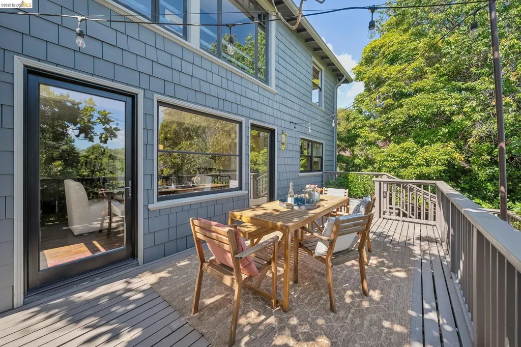 1994 Marin Avenue Berkeley CA 94707