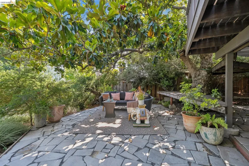 1994 Marin Avenue Berkeley CA 94707