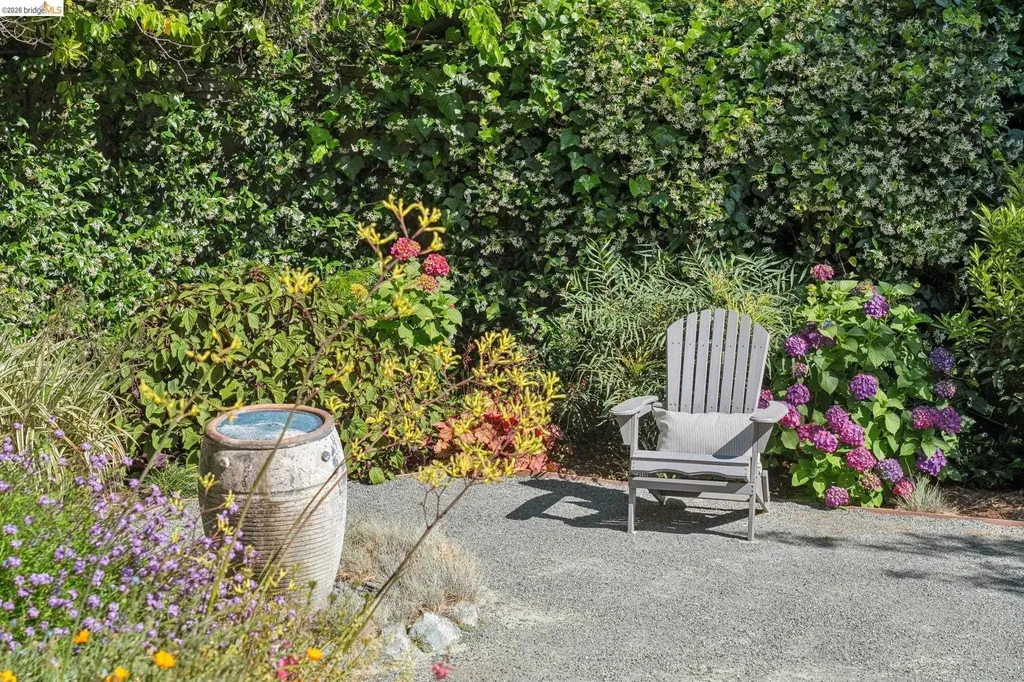 1994 Marin Avenue Berkeley CA 94707