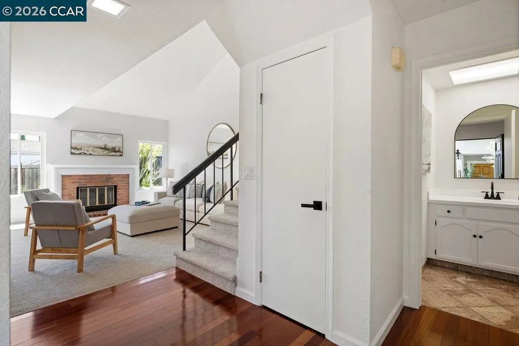 20057 Rawhide Way Castro Valley CA 94552