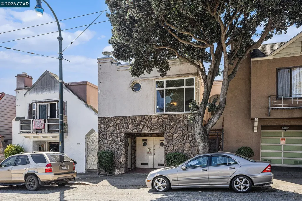 841 Ocean Avenue San Francisco CA 94112