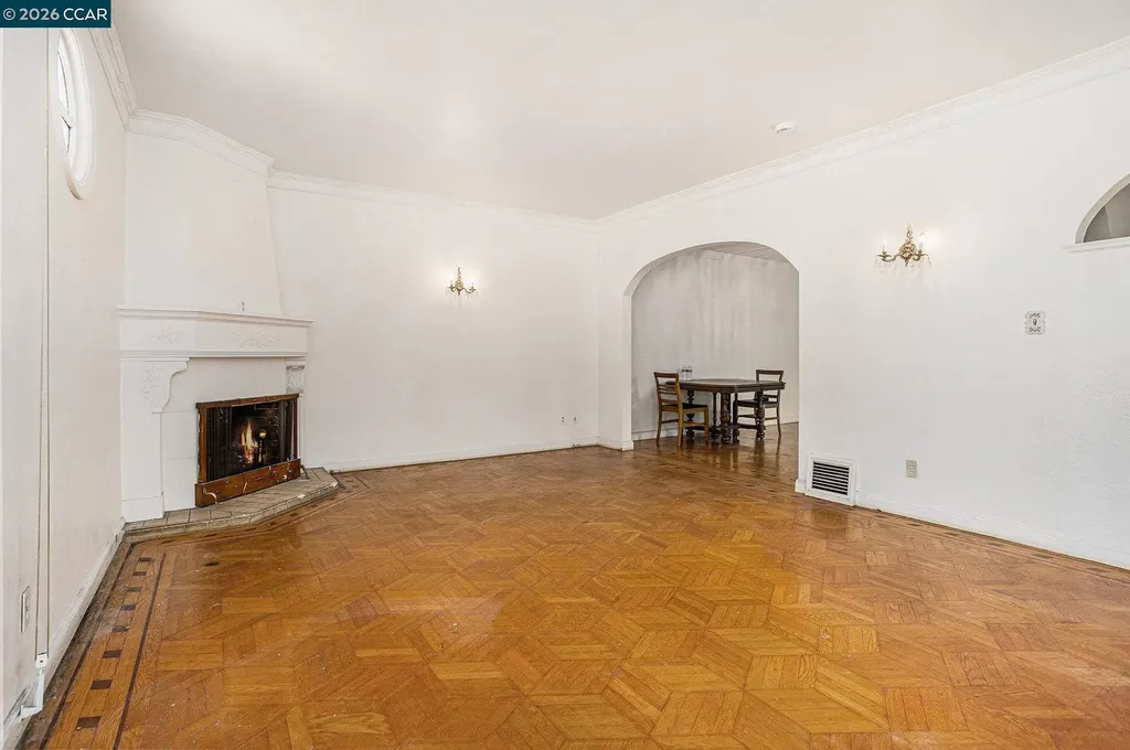 841 Ocean Avenue San Francisco CA 94112