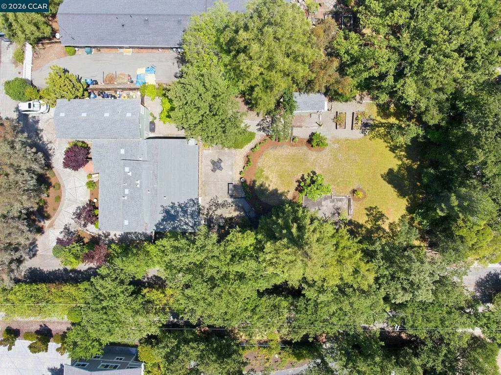 1237 Mountain View Boulevard Walnut Creek CA 94596
