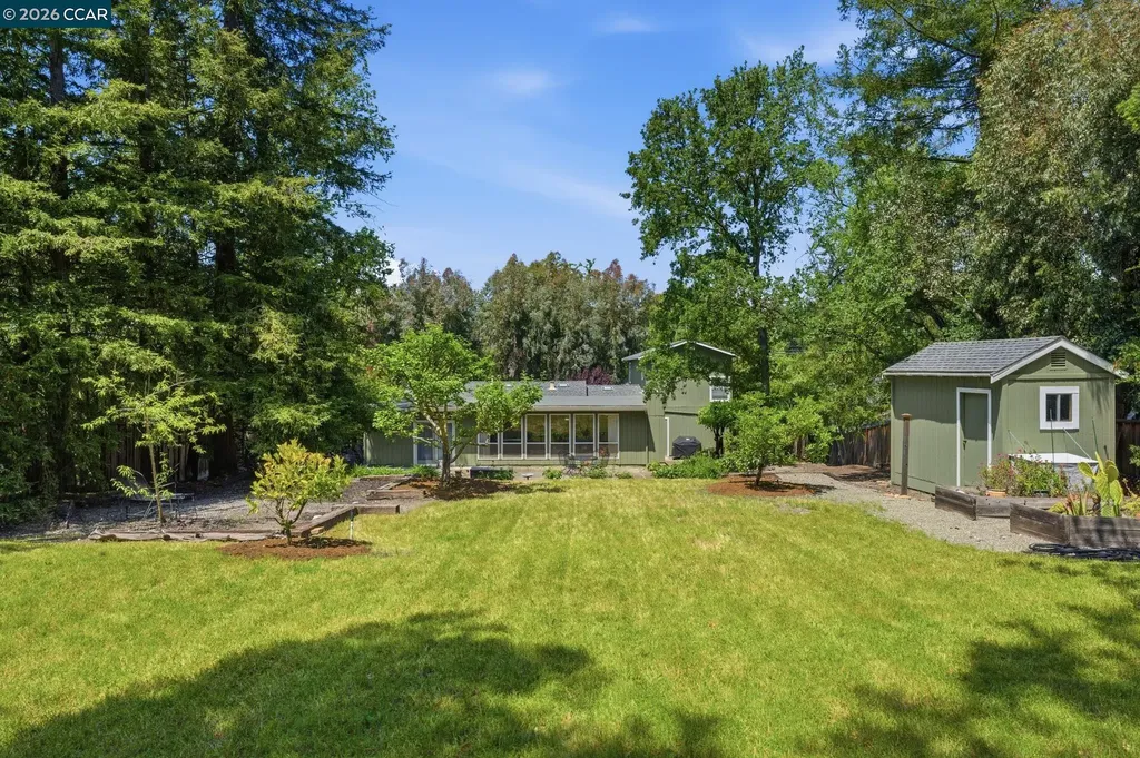 1237 Mountain View Boulevard Walnut Creek CA 94596