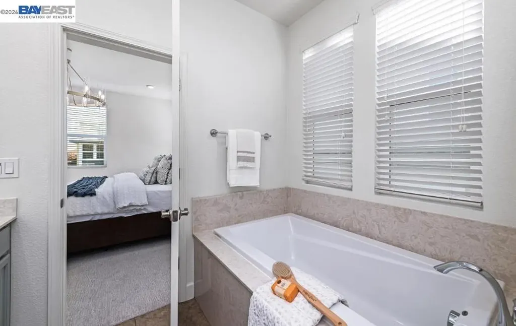 4136 Healdsburg Way Dublin CA 94568