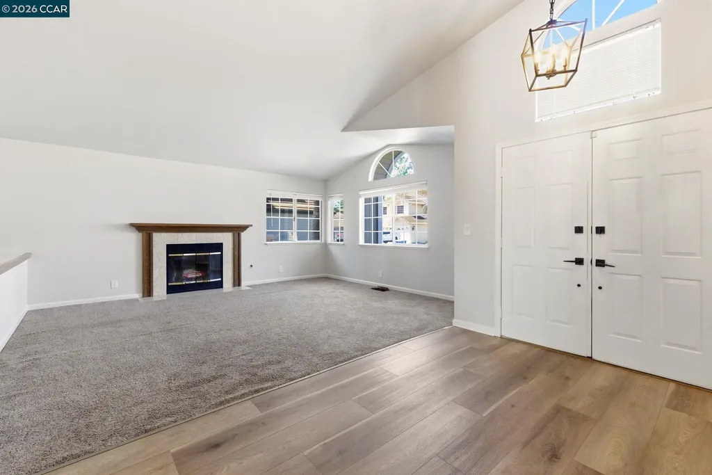 2219 Colonial Court Discovery Bay CA 94505