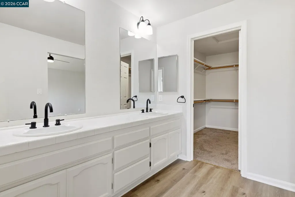 2219 Colonial Court Discovery Bay CA 94505