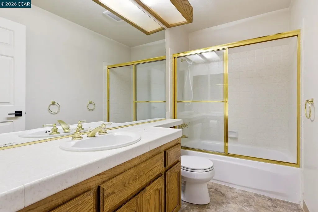 2219 Colonial Court Discovery Bay CA 94505