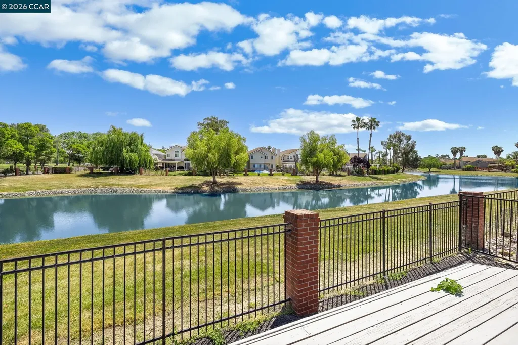 2219 Colonial Court Discovery Bay CA 94505