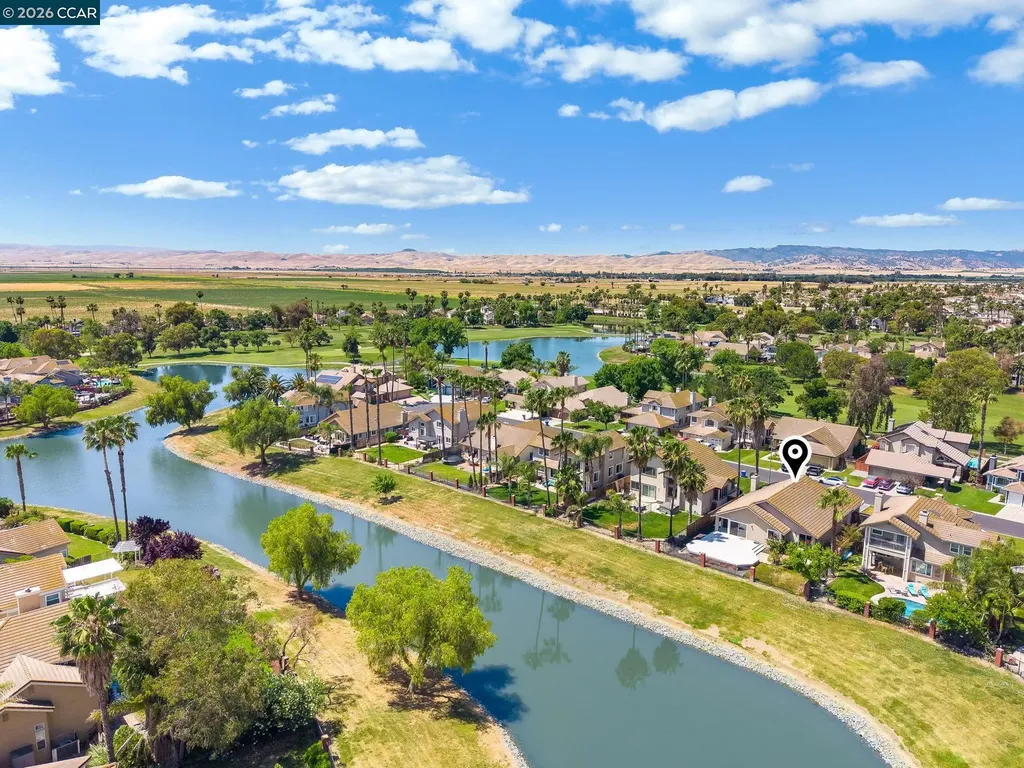 2219 Colonial Court Discovery Bay CA 94505