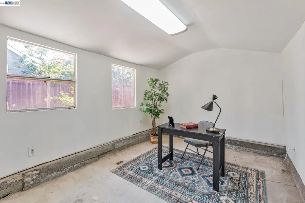 2720 Short Street Oakland CA 94619