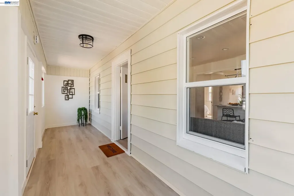 2720 Short Street Oakland CA 94619