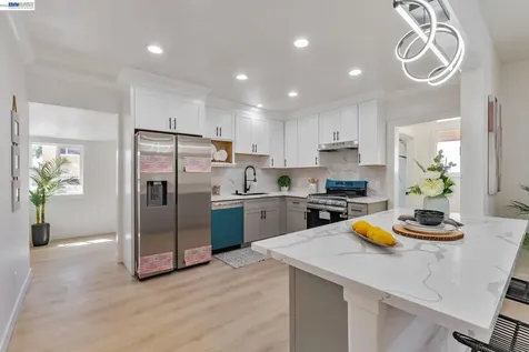 2720 Short Street Oakland CA 94619