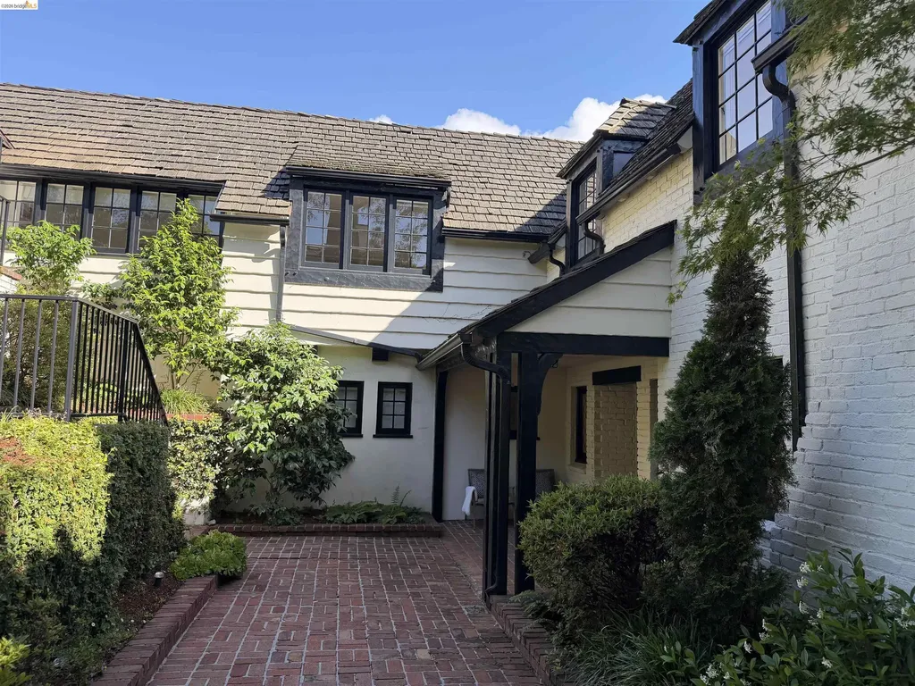120 Somerset Road Piedmont CA 94611