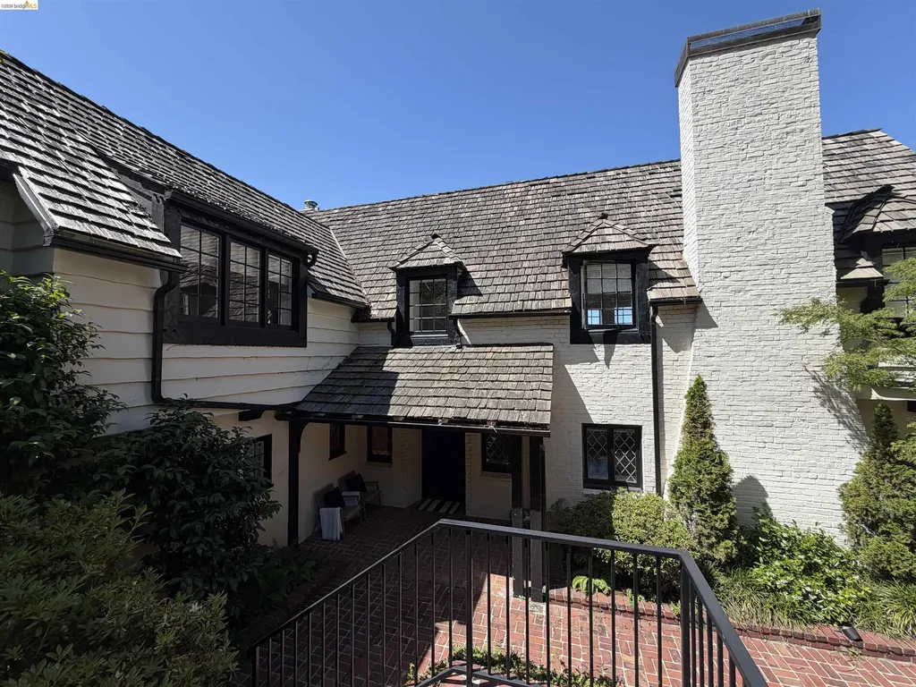 120 Somerset Road Piedmont CA 94611