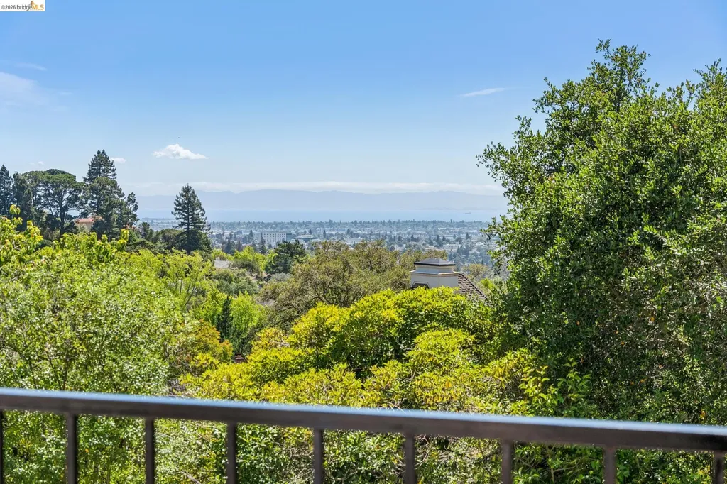 120 Somerset Road Piedmont CA 94611