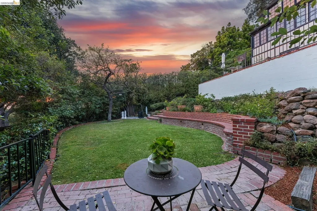 120 Somerset Road Piedmont CA 94611