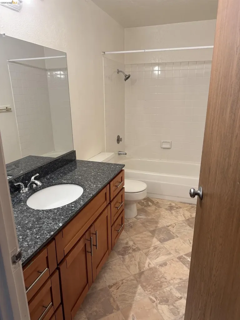 555 Pierce Street Albany CA 94706