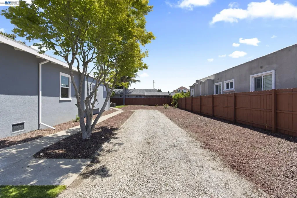 30806 Vallejo Street Union City CA 94587