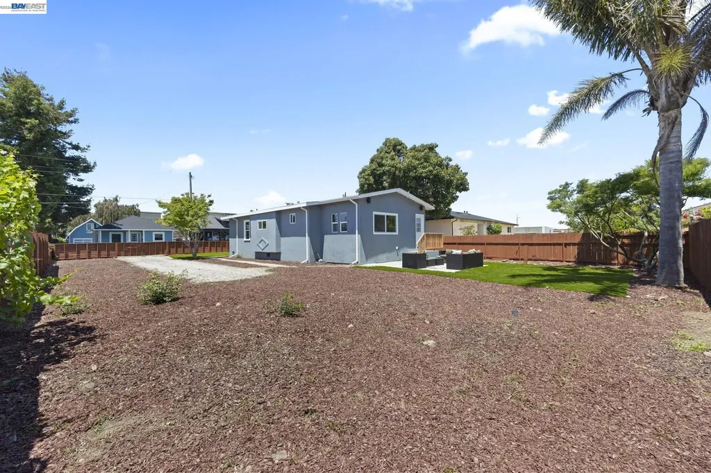 30806 Vallejo Street Union City CA 94587