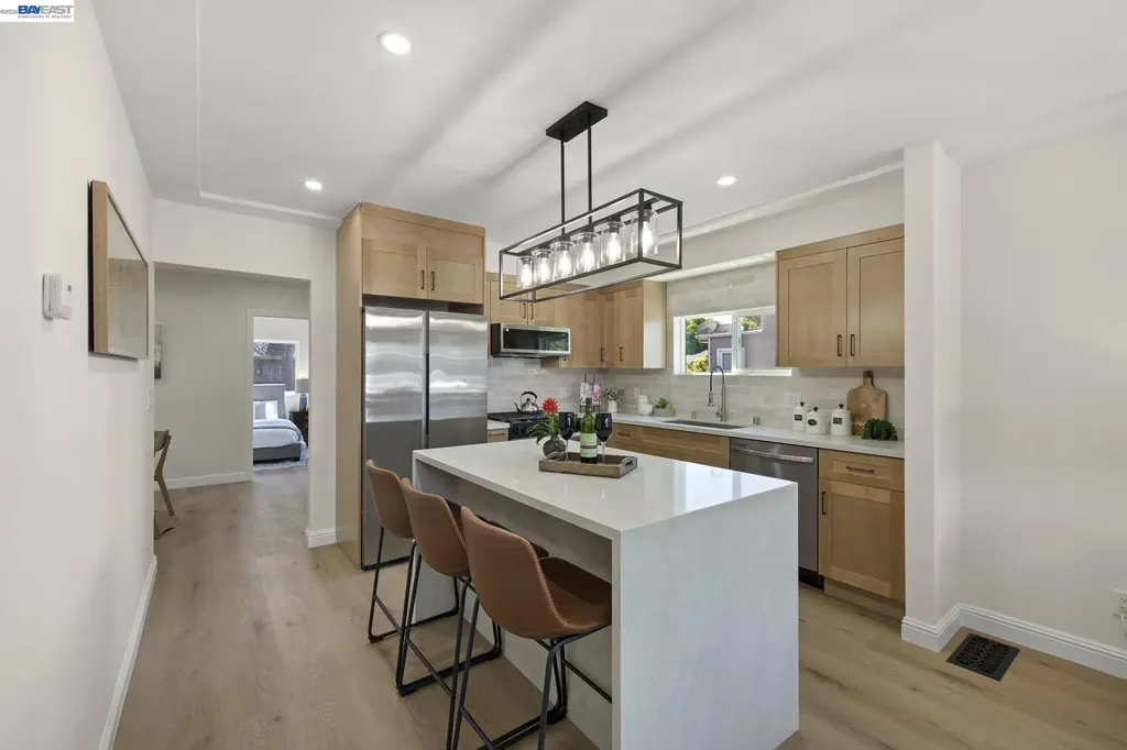 30806 Vallejo Street Union City CA 94587