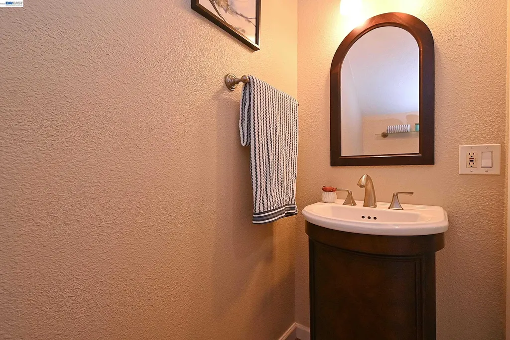 4408 Comanche Way Pleasanton CA 94588