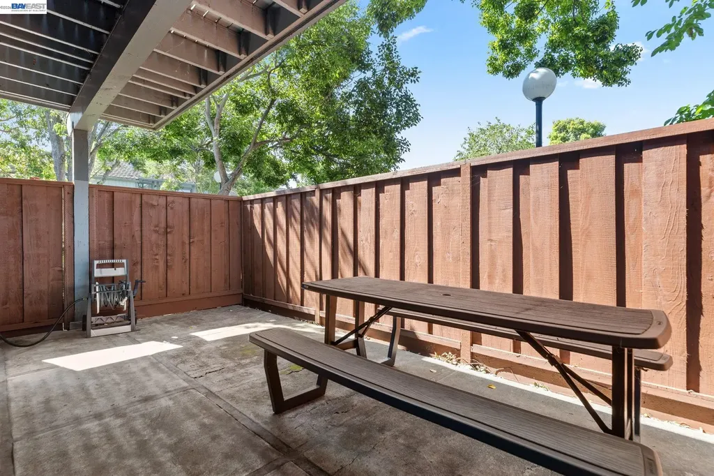 6266 Joaquin Murieta Avenue Newark CA 94560