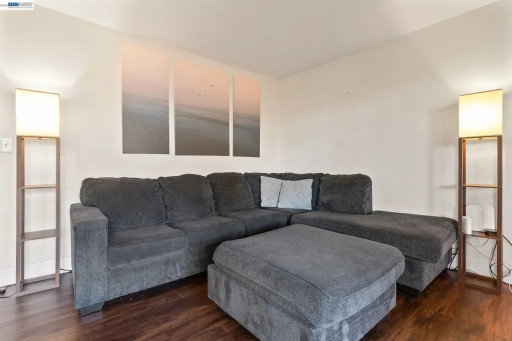 6266 Joaquin Murieta Avenue Newark CA 94560