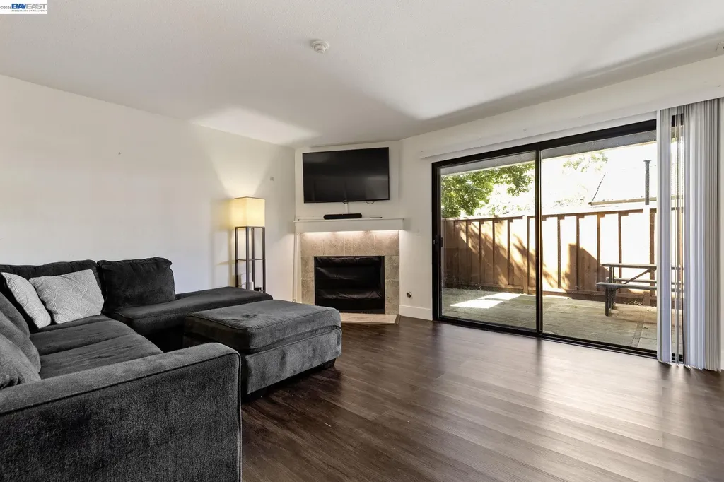 6266 Joaquin Murieta Avenue Newark CA 94560